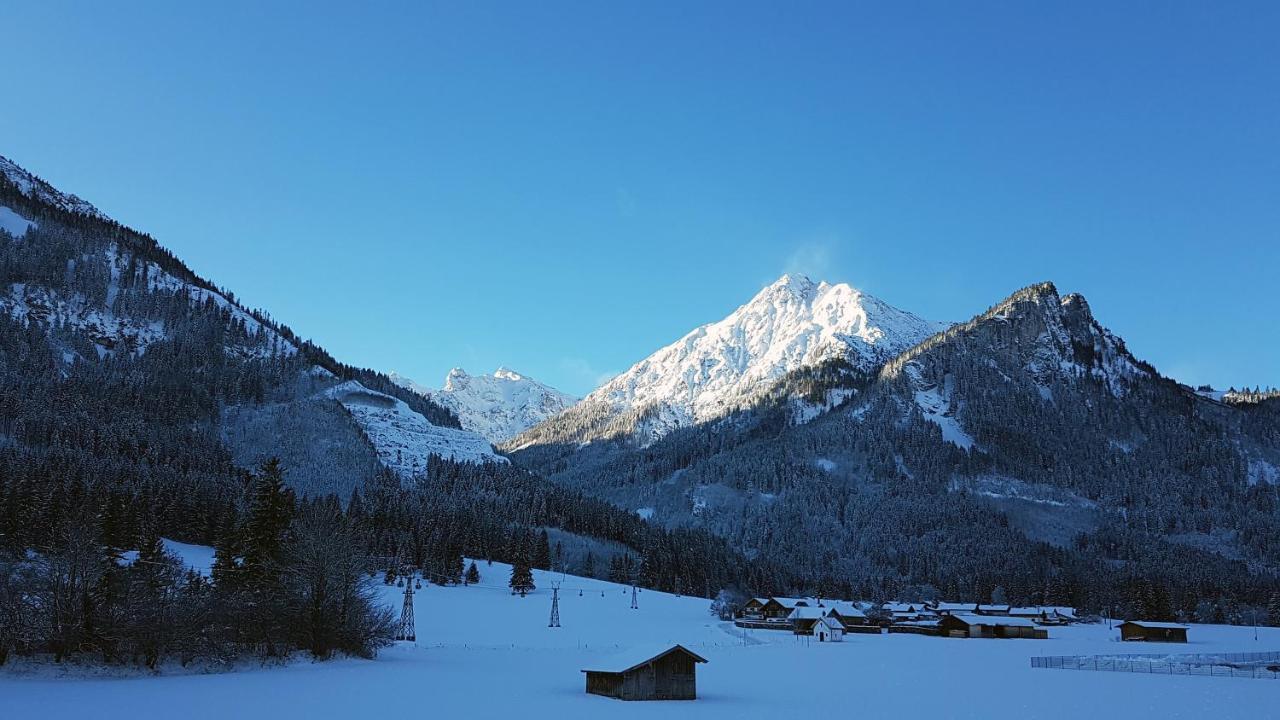 Alpenchalet Vils Tirol Exterior photo